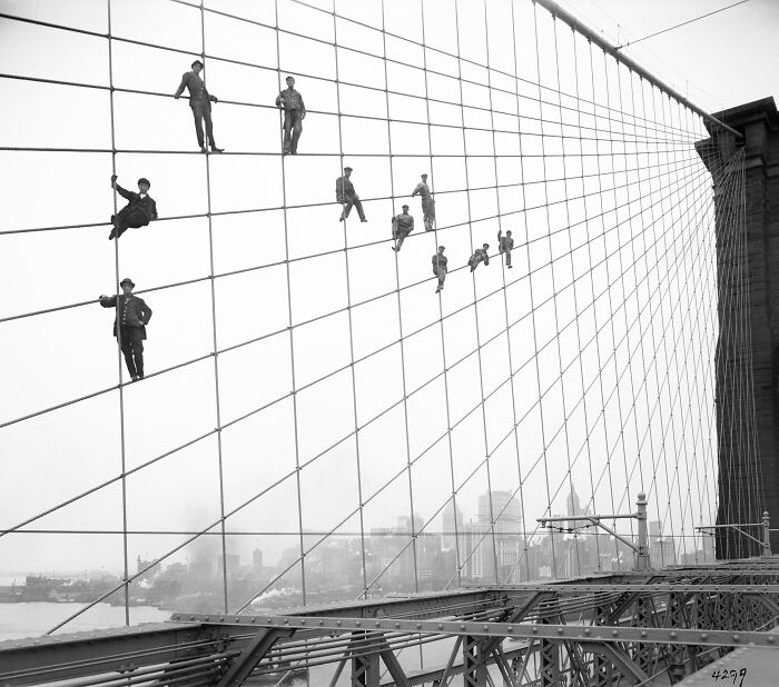 Painters on the Brooklyn Bridge, 1914